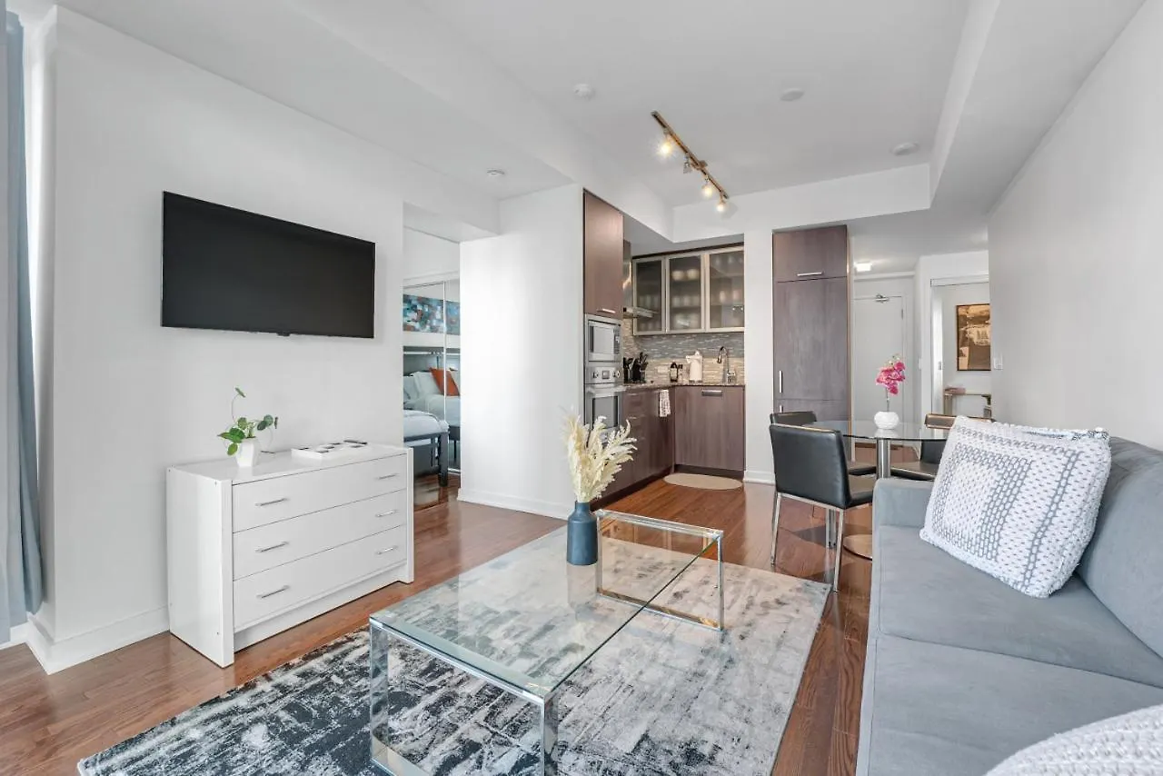 Cozy Unit Near Scotiabank Arena, Mtcc & Rogers Centre location