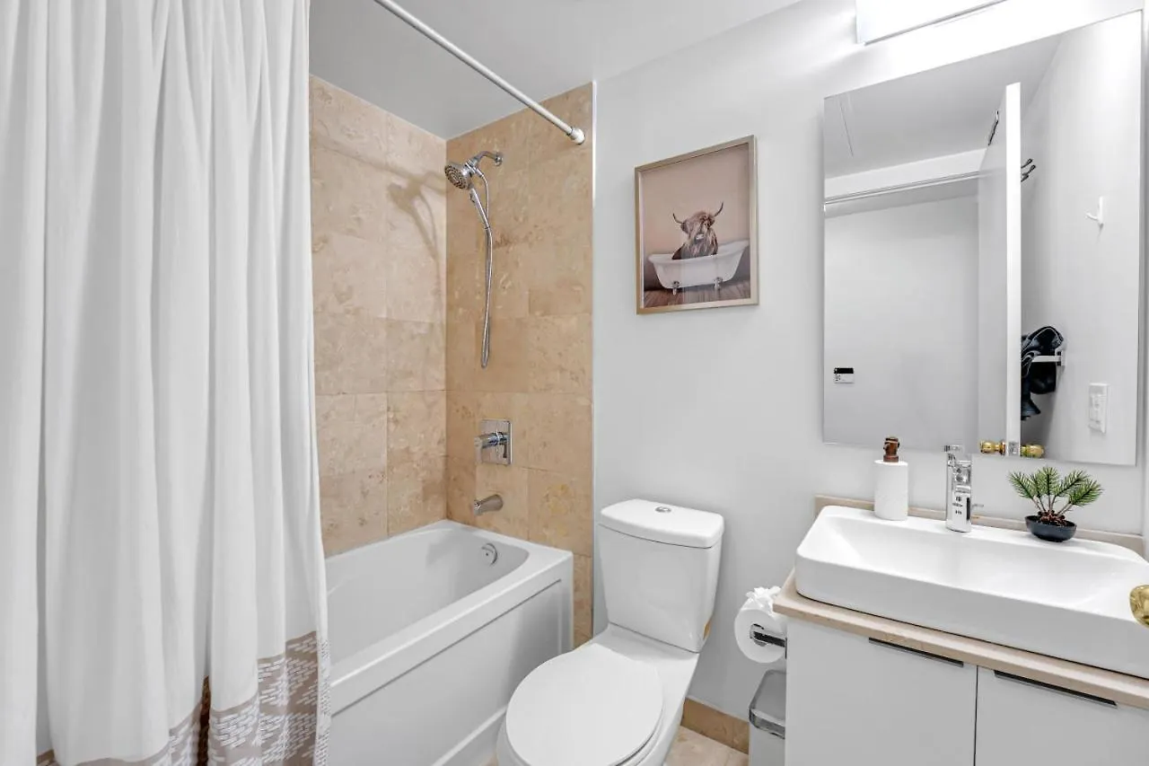 Cozy Unit Near Scotiabank Arena, Mtcc & Rogers Centre Vila Toronto 0*,