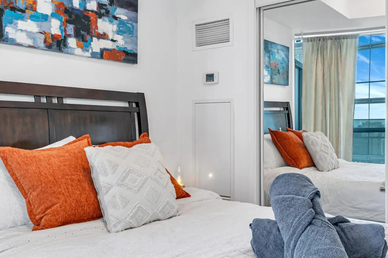 Casa de Férias Cozy Unit Near Scotiabank Arena, Mtcc & Rogers Centre Vila Toronto Canadá